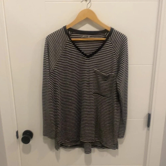 Eddie Bauer long sleeve size large shirt - Picture 2 of 8